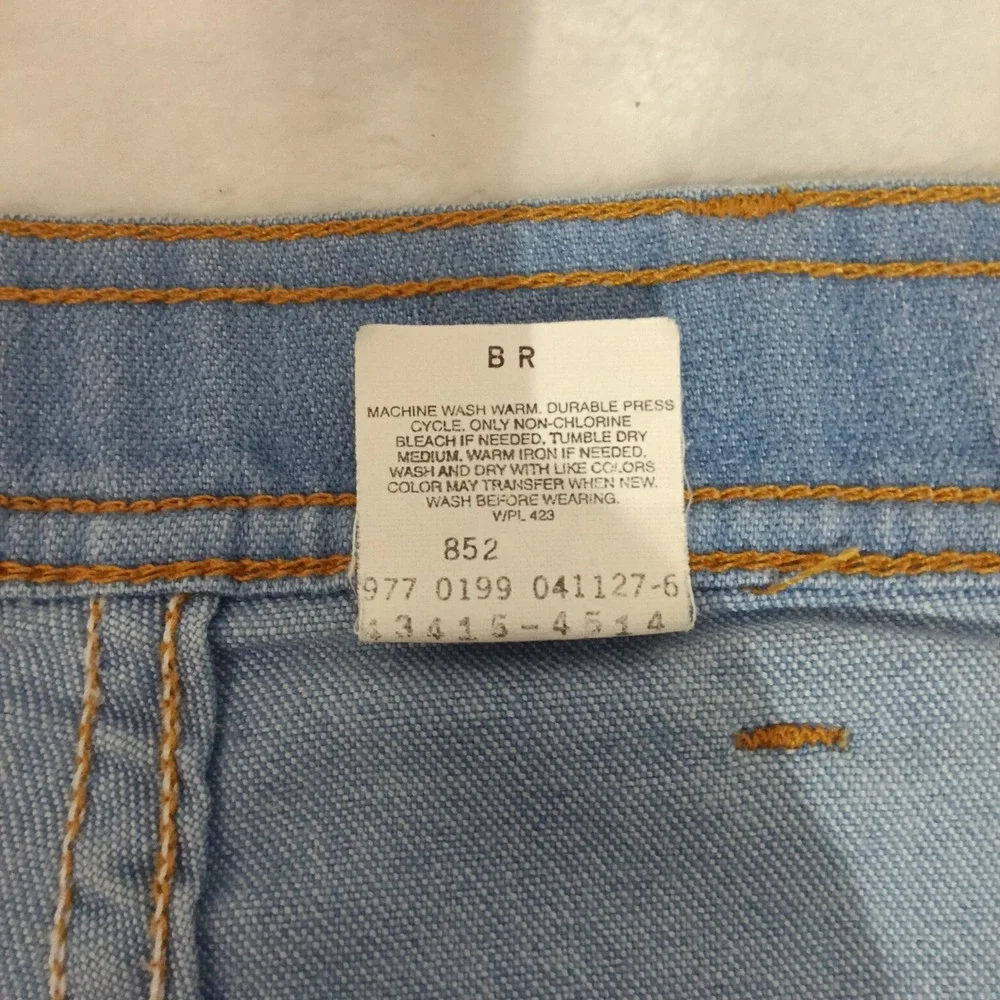 Vintage Levis Brown Tab Light Wash Straight Leg Action Jeans 44x32 (40x29) Blue
